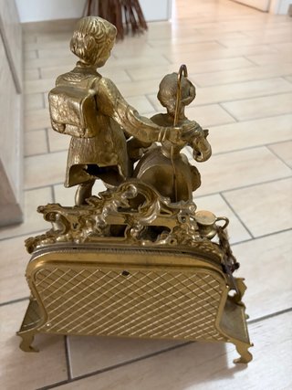 Orologio da tavolo in bronzo