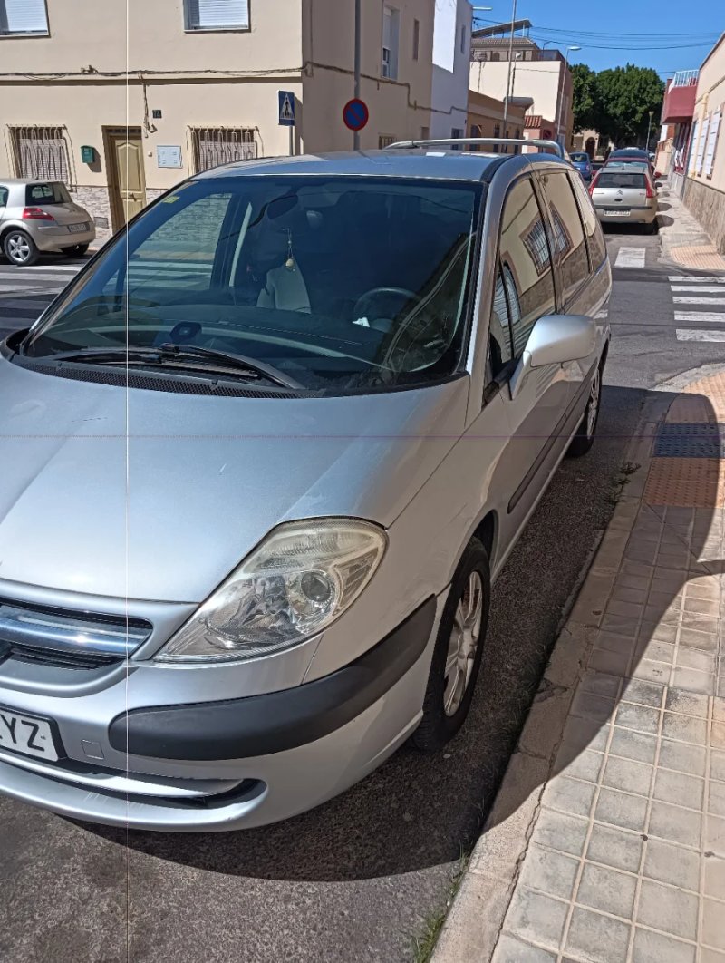 Citroen C8 2010 - foto 1