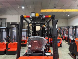 Carretilla elevadora 3500 KG Diesel 3000KG