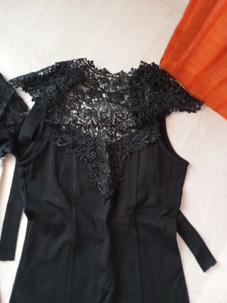 Lote 2 vestidos encaje negro y blanco