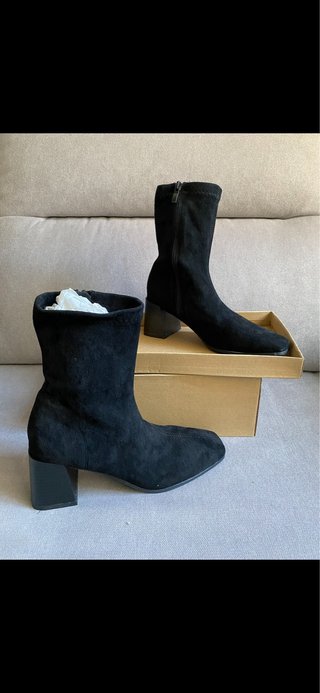 Botines negros tacón cuadrado talla 36