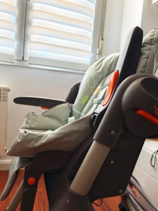Trona Chicco Reclinable y Regulable en altura