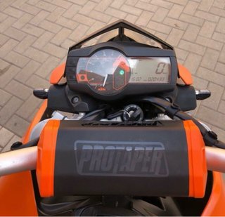 KTM 690 Naked 2009 Negra/Naranja PRECIO NEGOCIABLE