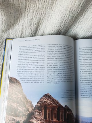Libro tapa dura 8 Maravillas del Mundo Moderno
