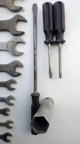 Herramientas THM: Llaves y destornilladores
