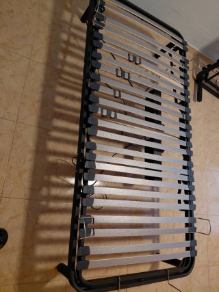 Cama articulada hospitalaria