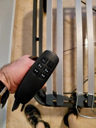 Cama articulada hospitalaria