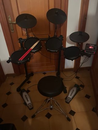 Batería Electrónica Alesis