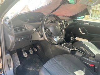 Peugeot 308 2016