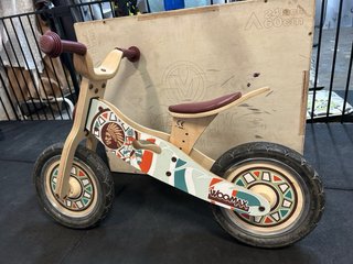 Bicicleta madera infantil sin pedales
