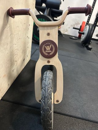 Bicicleta madera infantil sin pedales