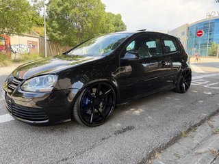 Volkswagen Golf MK5 R32