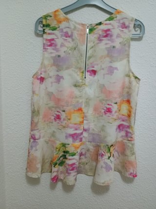 Blusa H&M sin mangas floral