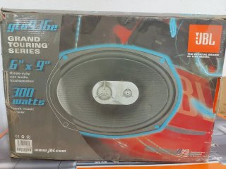 Subwoofer JBL BTX 250mm Activo