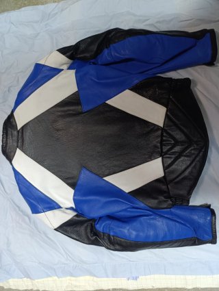 CAZADORA de moto de cuero hombre