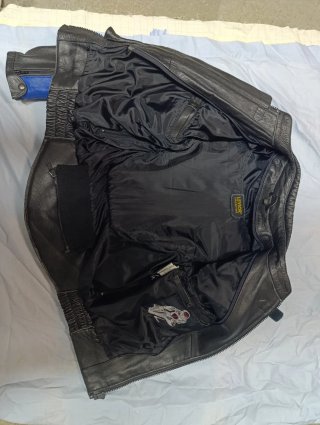CAZADORA de moto de cuero hombre