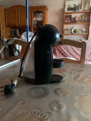 Cafetera Dolce Gusto Krups Negra