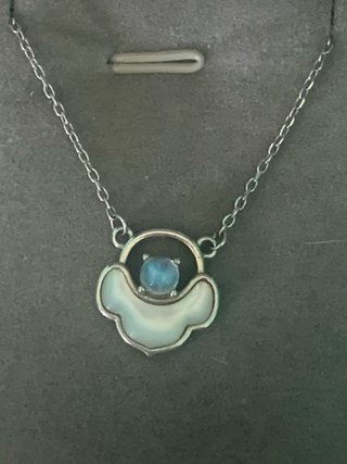 Collar Plata Nacar y Piedra Luna