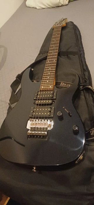 Guitarra Eléctrica Ibanez Serie RG S4090947.  Negr