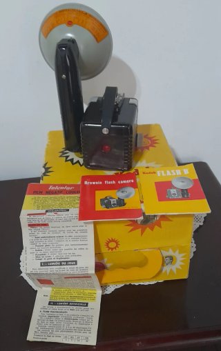 Macchina fotografica Kodak Brownie Flash