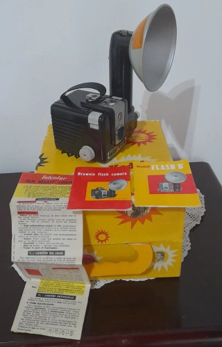 Macchina fotografica Kodak Brownie Flash