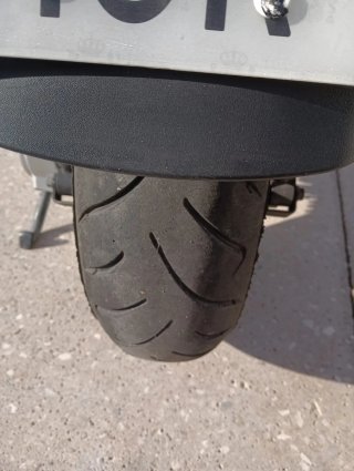 Moto Piaggio  2012 , tres ruedas