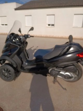 Moto Piaggio  2012 , tres ruedas