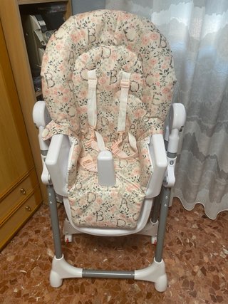 Trona de bebé en perfecto estado