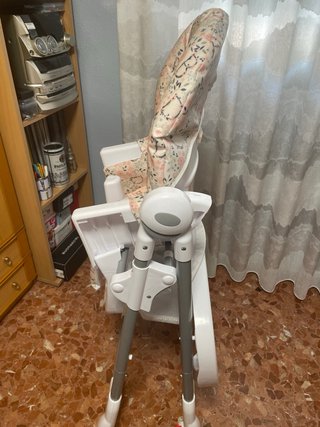 Trona de bebé en perfecto estado