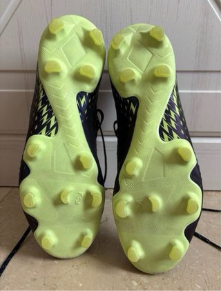 Botas de fútbol Puma Future Pro como nuevas.