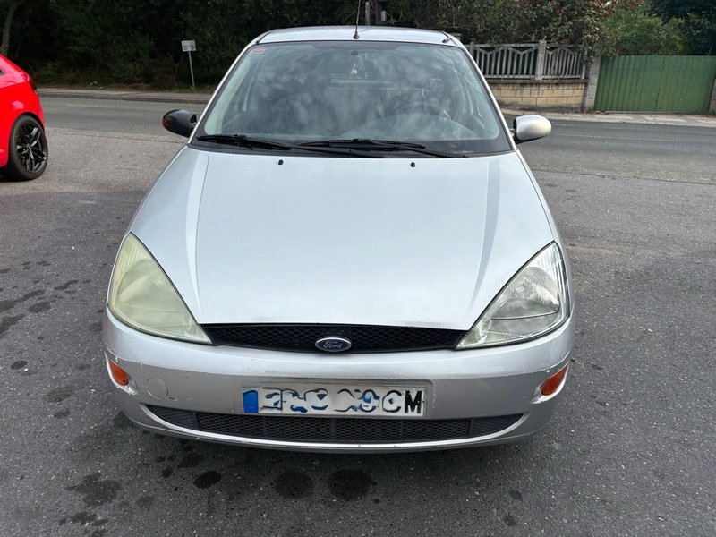 Ford Focus 1999 - foto 1
