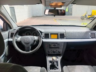 Opel Vectra 2004