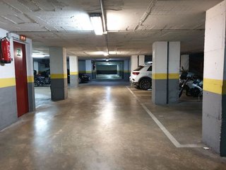 Garaje en venta en Eixample Sud – Migdia en Girona