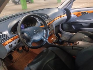 Mercedes-Benz Clase E 2004