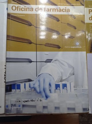Libros primer curso grado medio farmacia catalán