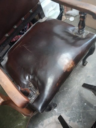 Sillones de caoba con detalles