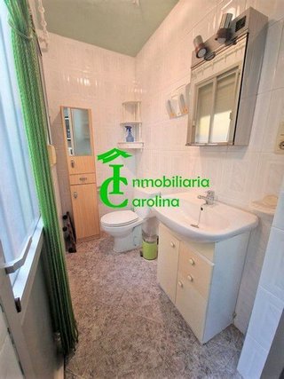 Casa adosada en venta en Carolina (La)