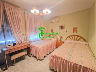 Casa adosada en venta en Carolina (La)