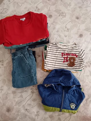 Abbigliamento neonato 24/30 mesi