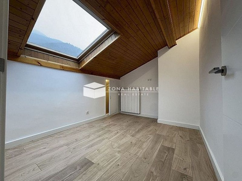 2-bedroom flat for sale in Encamp · 6 of 60
