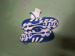 Botas de fútbol Adidas adiQuestra HG J niño