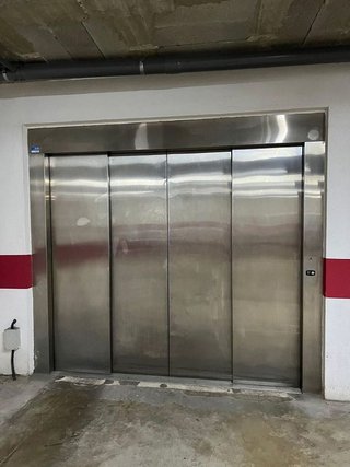 Garaje en venta en Eixample Nord – La Devesa en Girona