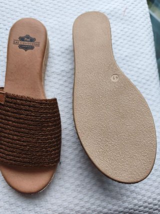 Sandalias de piel marrones