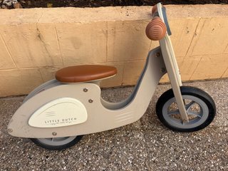 Moto Little Dutch poco uso