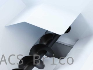 Despalilladora Chapa de Uva con Bomba - 2 HP - 2000 kg/h - 87x50 cm - Grifo