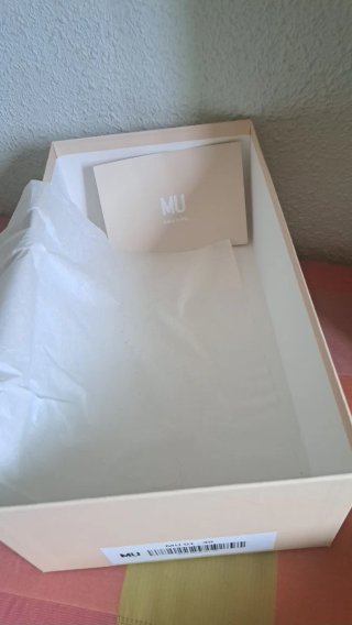Zapatillas MU Blancas Talla 40
