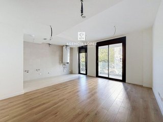 Piso en venta en Puerto - Plaza de Toros en Estepona