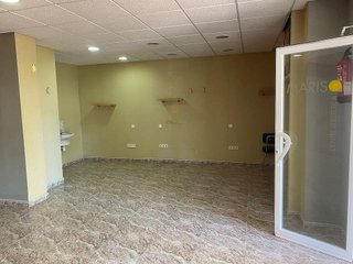 Local comercial en venta en Martorell