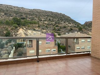 Ático en venta en Monserrat