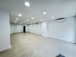 Local comercial en alquiler en Santa Marina - La Paz en Badajoz